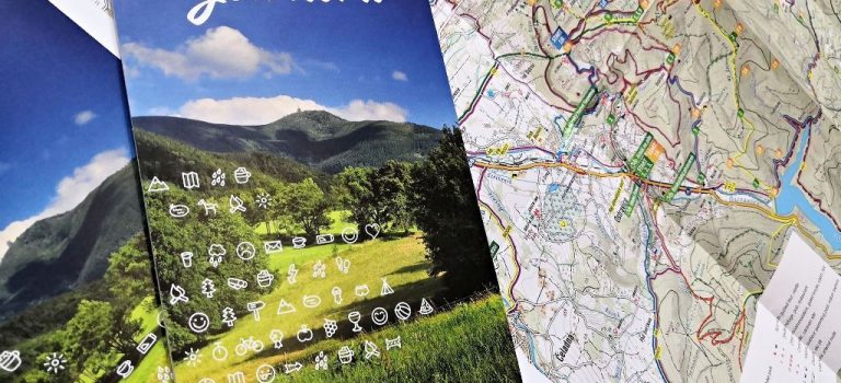 Turisté mají novou mapu Lysé hory, ukáže 19 tras k vrcholu, včetně té na běžkách