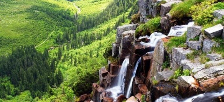 Pančavský vodopád je skoro o sto metrů vyšší než Niagarské vodopády